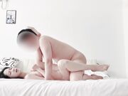 白衣少妇气质极佳 长腿美臀秀色可餐