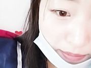 漂亮萌妹子制服漏奶漏逼尿尿