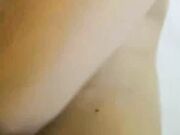 生活实拍情人酒店开房眼神饥渴身材丰满屁股圆润眼镜男对着肥臀猛亲犹爱舔逼