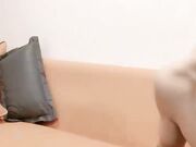 花臂纹身网红小姐姐 和炮友激情操逼 沙发上张开双腿爆插 骑乘位扭动细腰