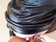 当着女儿面肉棒插进老师蜜穴