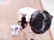 可爱萝莉 超可爱的双马尾萝莉生病了被主人打针
