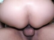 巨乳大奶出轨偷情大学生