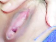 网红少女-蓝色美姬首次出位就大尺度翘挺爆乳揉乳按穴精品粉鲍