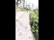 方言对白戏精网红刘婷精彩演绎街头被债主逮着没有钱换睡一觉抵债对白精彩720P高清无水印