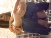 外站最新流出国内云上会所高清系列眼镜妹子看着手机很入迷