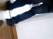 冰箱坏了找维修员上门修理