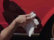 让洗车工大屌暴操的淫妻