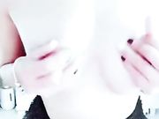 小美女深V情趣全裸道具抽插嫩穴自慰