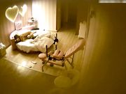 真浪把男友鸡鸡玩硬后求操