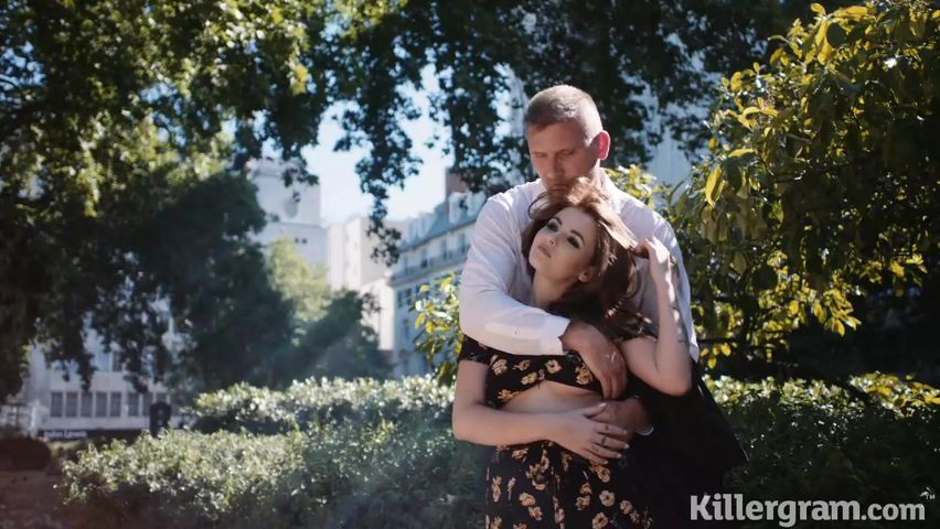 唯美情色 春心难耐的女神劳拉