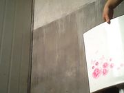 厕所偷拍这个姐姐胖的像个坦克