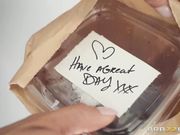 巨乳女超人拯救被抢劫的屌丝