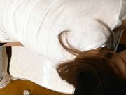 电视坏了请物业上来维修被强操