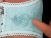 家庭乱伦看样子妈妈的小穴没少被干极度淫荡