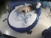 小青年把猛草女友干的要哭了