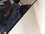 影院女厕偷拍白色连衣裙女神