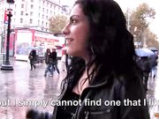 在女朋友身后内射她的骚母亲