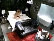 偷拍大学生带女同学开房对白清晰