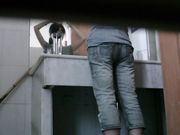 真实偷拍3 零距离接触清纯学生MM