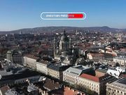 迷路的黑丝女郎让大鸡巴插逼逼