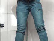 商场厕拍 这妹子下面看着有点可怕