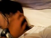 刚上班的小美女和2男同事一起吃饭时被忽悠的喝醉后带回去2人轮流不停的操