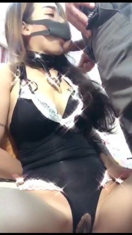 混血妞第四季剧情演绎被虐的母狗铁链拴着爬行被猛草携刀逼迫口交