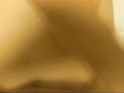 一边打着电话一边草骚女友让她的闺蜜听叫床声