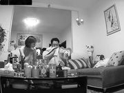 偷拍洗完澡出来的美少妇和留着小胡子的老公在沙发做爱