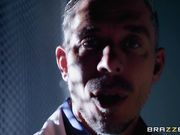 让医生大屌猛插屁眼的少女病人