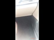 白嫩网红剧情演绎大冷天路边等滴滴车和司机车震呻吟销魂