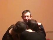 网红大咖柔姐协同姐妹和女儿与性欲过度精神颓废的骨架男乱交