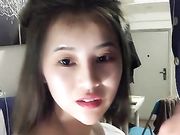 短发美女长的不错可惜男的不顶用插几下就软了