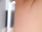 美女依依黑丝情趣露脸淫声浪语道具抽插喷水特写撸管推荐