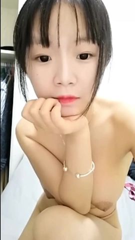 浪荡淫娃巨乳主播涵宝宝牛仔裤全裸道具自慰