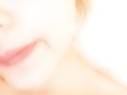 大奶美少妇性感吊带黑丝沙发上自摸扣逼出水秀