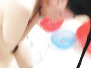 偷拍良家娇妻卫生间全裸洗头沐浴