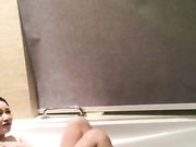 土豪表哥和丰满外围女表妹在浴缸啪啪啪两个大奶子不停颤抖呻吟给力