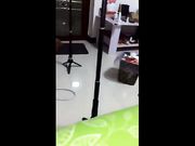 风骚女主播兰姐和小鲜肉炮友啪啪刷10个大黄瓜就舔鸡巴