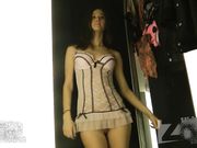 商场试衣间偷拍颜值身材一流的极品美女试多套衣服 居然还是一个大白虎