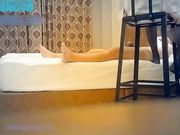 高级酒店约炮极品外围女模特白色衬衫高挑美腿黑丝肉丝换着玩大弯鸡巴