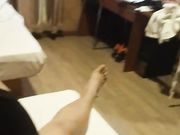 婚房与俩连体网袜小姐姐玩双飞轮流抽插