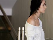 这种类型的白衣美女还是很诱惑的有肉有奶子操起来很爽啊