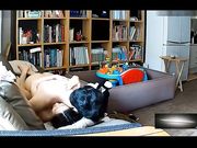 家庭網酪攝像頭破解TP身材保持的不錯的少婦貌似剛生完孩子不久在沙發上啪啪