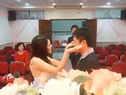 真实记录油腻大叔浩文哥和年轻貌美的白领詹小姐共结连理婚后性福生活