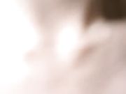 道具自慰 情趣装床上跳蛋塞逼逼再用道具JJ抽插