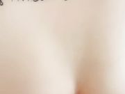 骚气大奶妹子双人爆菊啪啪秀 口交吸蛋骑乘插菊花搞完自己在用道具jj爆菊