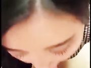 国外自拍视频售卖网站最新流出漂亮华裔美眉跪着吃大洋屌