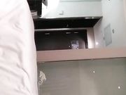 约了个顔值不错的极品少妇开房啪啪